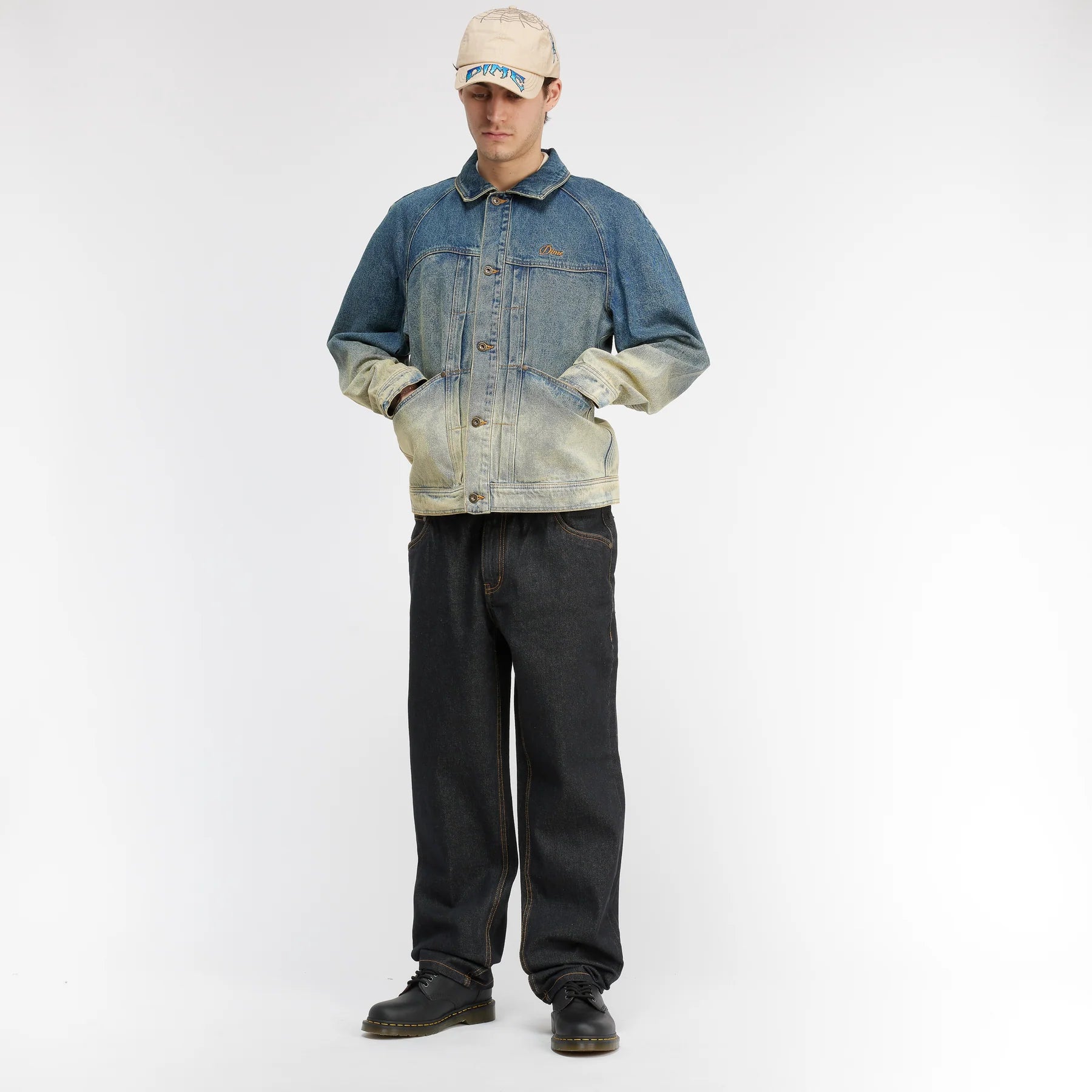 DIME_SP25D1_ONMODEL_DenimJacke 